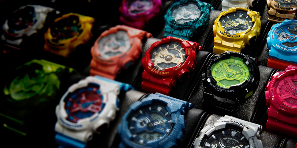 G-SHOCK 110 系列提供多种配色