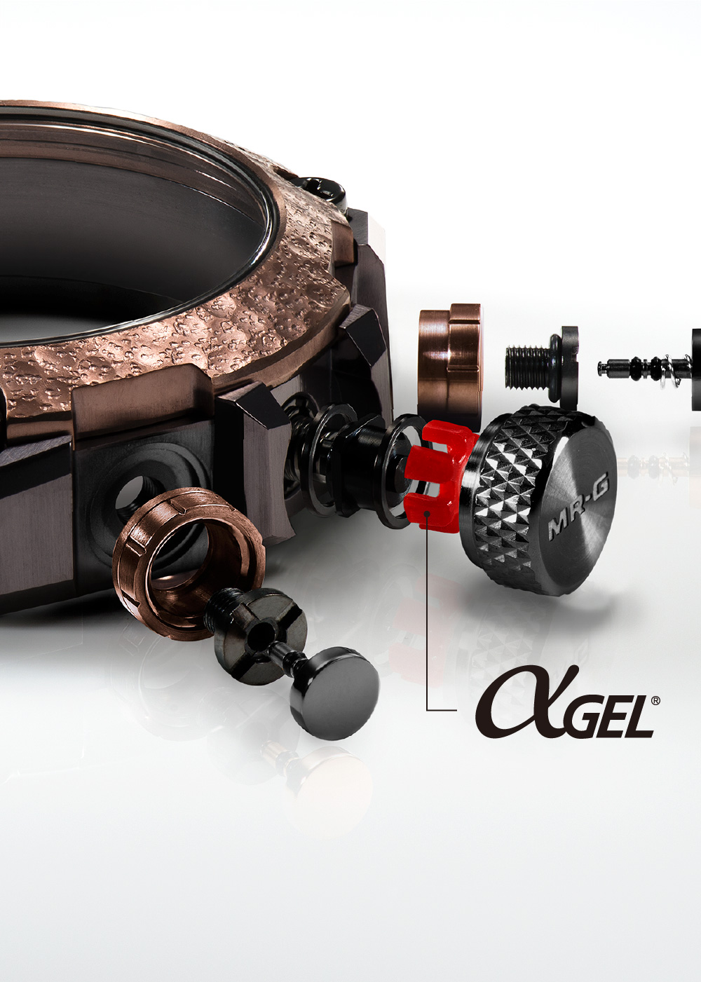 双重硬化过程，保留钛金属之美